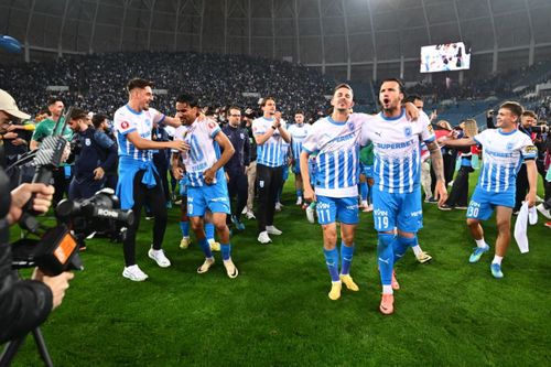 Bănia petrece! Au dat drumul la fiesta oltenească (foto: Raed Krishan/GOLAZO.ro)