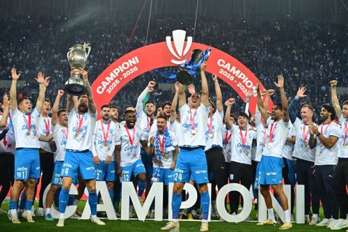Festivitatea de premiere a noii campioane: Craiova a primit medaliile pentru titlul câștigat în Superliga (foto: Raed Krishan/GOLAZO.ro)