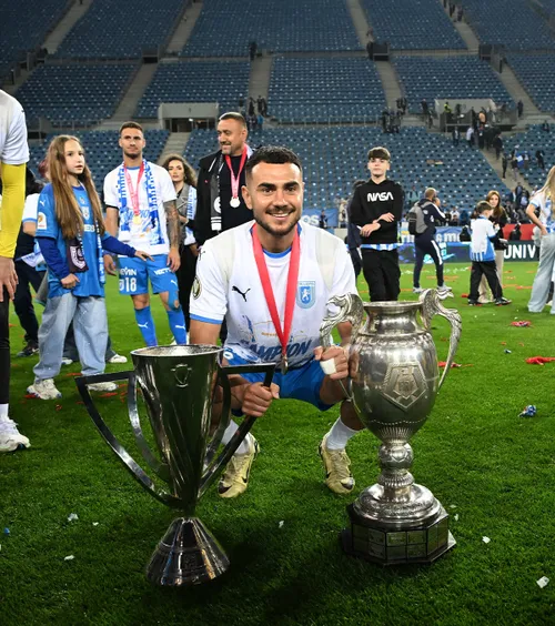 Screciu a ajuns la 7 trofee  După eventul realizat, fundașul Craiovei a urcat în   topul celor mai titrați fotbaliști români activi din Liga 1  » Cine domină ierarhia all-time