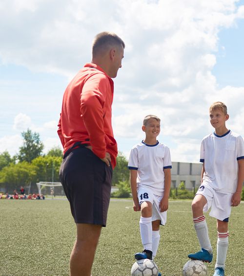Managerul, bun de plată    Conducătorul unei școli de fotbal intrate în faliment,   obligat de instanță  să acopere integral prejudiciul de peste 300.000 de €