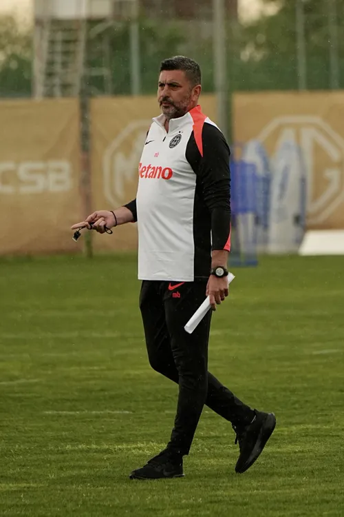FCSB, primul antrenament al lui Marius Baciu. FOTO Iosif Popescu GOLAZO (20).jpg