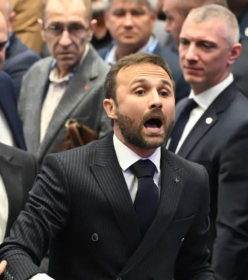 „Coaliție pentru a prelua AMFB”    Ilie Drăgan  acuză că zeci de cluburi au fost excluse de la votul pentru alegerile din 28 mai