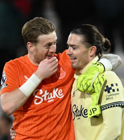 Noapte lungă în Anglia    Grealish și Pickford  au petrecut până în zori într-un club de striptease din Manchester