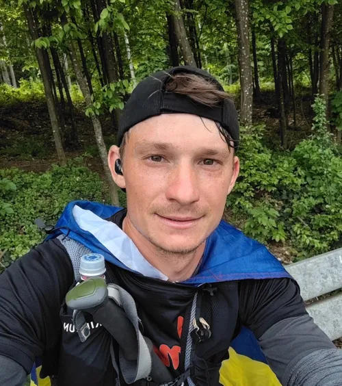 Accident grav într-o cursă caritabilă  Ultramaratonistul   Adrian Șovea  a fost lovit de o mașină și aruncat într-un șanț! În ce stare se află
