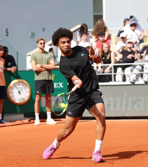 Lovitură pentru francezi    Arthur Fils  s-a retras de la Roland Garros: „Nu vreau să fiu prost. Nu îmi voi asuma niciun risc”