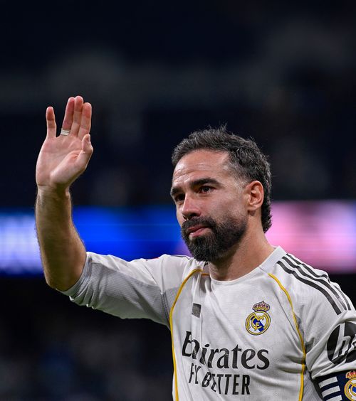 Ultimul meci pe „Bernabeu”    FOTO:    Dani Carvajal, mesaj emoționant  pe teren, după 13 ani la Real Madrid