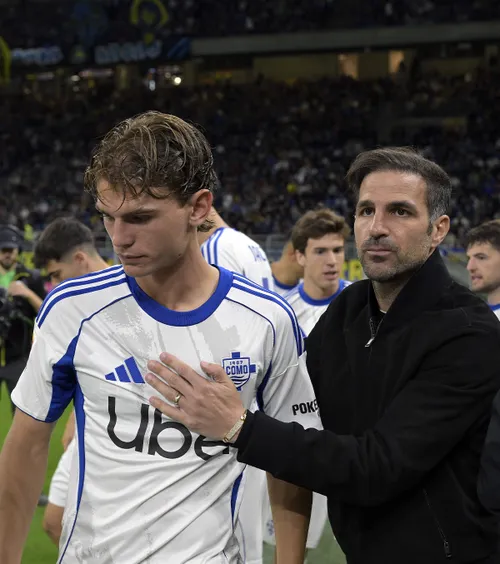„Trebuie să arate respect”  Fabregas, iritat după declarația lui Zanetti despre   Nico Paz:  „El nu lucrează nici la Real Madrid, nici la Como”