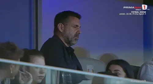 Zeljko Kopic, în tribună la FCSB - FC Botoșani FOTO Captură Prima Sport  (1).jpeg