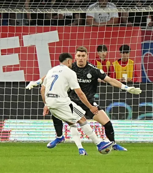 „Vai de capul nostru!”     Ștefan Târnovanu,  după victoria cu Botoșani: „Când ne băteam la titlu n-am avut emoțiile așa mari ca la 3-3”