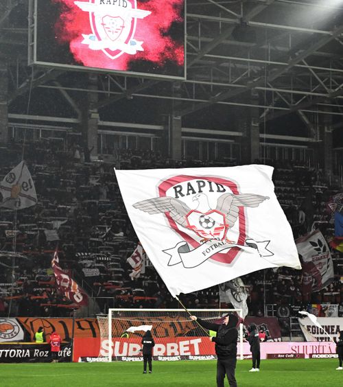 Ultrașii boicotează „UEFAntasticii”  Peluza Nord a Rapidului refuză să participe la reeditarea duelului cu Steaua din Cupa UEFA   și îl atacă pe Lovin:  „Submediocru”