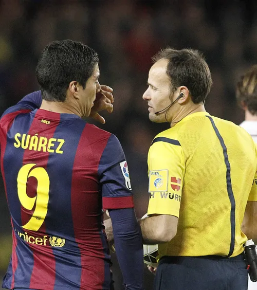Arbitrii au ajutat Barcelona?!    Detalii suspecte din „Cazul Negreira”,  scandalul șefului arbitrilor spanioli plătit 17 ani de clubul catalan. Ce riscă Barca