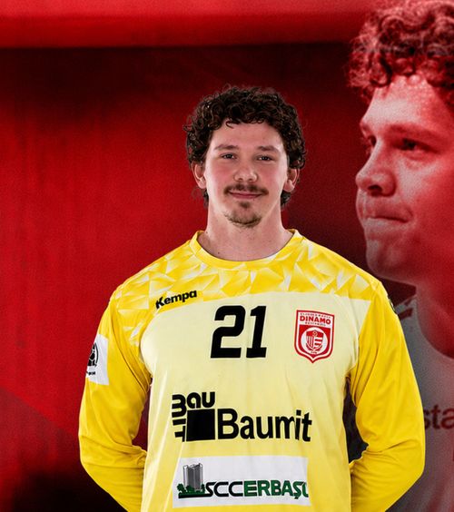 „Dulăii” se întăresc    Un nou transfer  realizat de CS Dinamo, după ce a câștigat titlul » Noul jucător are aproape 2 metri