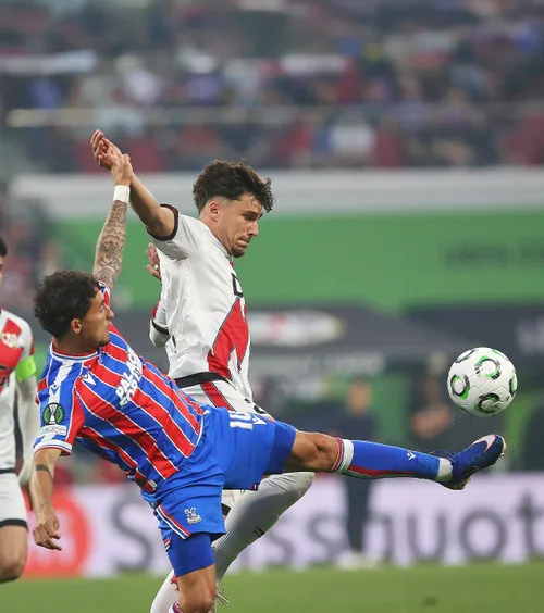 LIVE    Crystal Palace - Rayo Vallecano,  în finala Conference League »  Andrei Rațiu luptă pentru primul trofeu european 