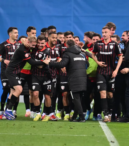 Dinamo își securizează titularii  „Câinii” pregătesc   prelungirea contractului  pentru unul dintre jucătorii decisivi