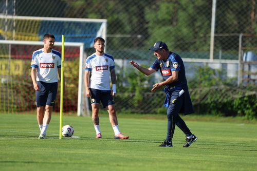 Naționala României a început pregătirea pentru amicalele cu Georgia și Țara Galilor/ Foto: Facebook @Echipa națională de fotbal a României