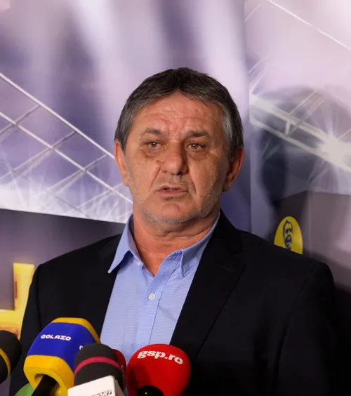 „Trebuia chemat în locul oricui”  Nu l-a menajat pe Gică Hagi, după   convocările  făcute pentru meciurile cu Georgia și Țara Galilor: „Nu merita”