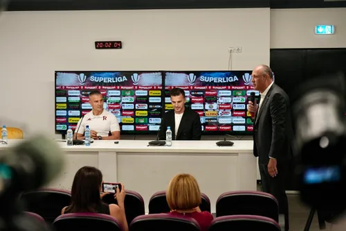 Daniel Pancu, prezentat oficial la Rapid. Foto: Iosif Popescu / GOLAZO.ro