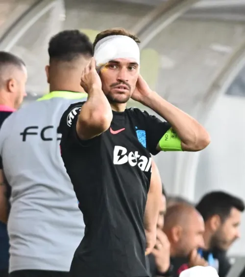 „E un eșec!”    FOTO:  Darius Olaru, dezamăgit în ciuda calificării FCSB-ului în preliminariile   Conference League:  „Nu-mi vine să mă bucur”