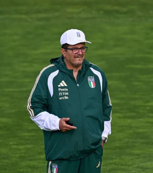„Fotbalul e în mâna escrocilor”    Selecționerul interimar al Italiei  are o explicație radicală a căderii squadrei azzurra
