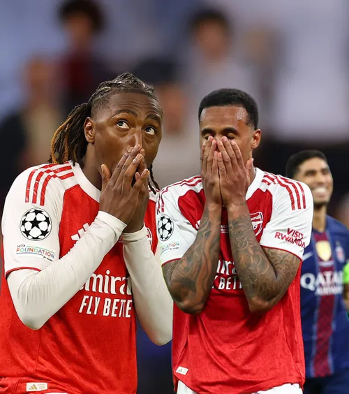 Coșmarul continuă  Arsenal   pierde finală după finală  în Europa! Învinși și de români!