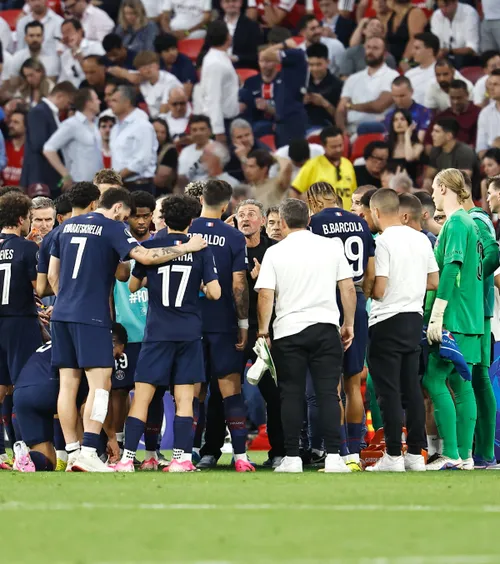 Luis Enrique, uluit de jucătorii săi  Cum   l-au cucerit  fotbaliștii lui PSG pe antrenor: „Uneori trebuie să-i opresc”