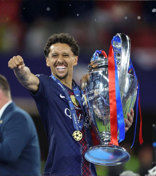 PSG, doi ani de suferință și fericire  Paralela celor două sezoane triumfătoare ale Parisului în Ligă.   Mereu clipe grele. Creatorul din umbră