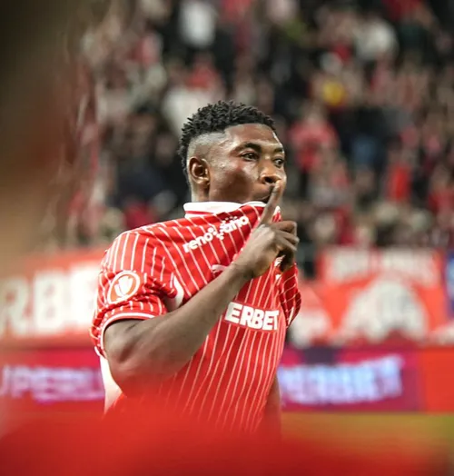 Transferuri la FCSB  Patronul discută pentru ex-dinamovistul Boateng:   „Mâine acționăm”  + A venit o ofertă de milioane pentru Olaru