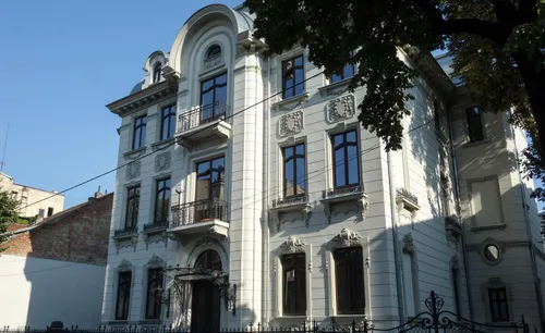 EXCLUSIV I A doua minunată viață a Casei negustorului Stoenescu, maiestuoasa vilă din centrul Bucureștiului. Cel mai frumos monument de pe strada Caimatei și-a redobândit strălucirea