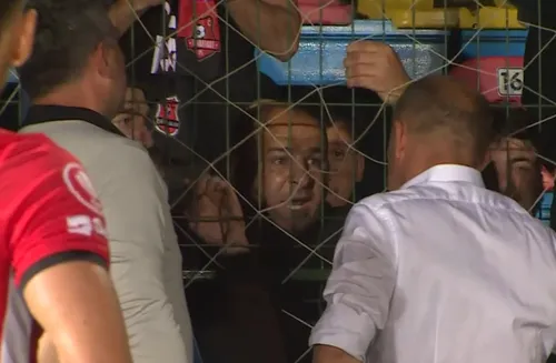 Dorinel Munteanu, conflict cu fanii după ce Hermannstadt a retrogradat. Foto: captură Orange Sport