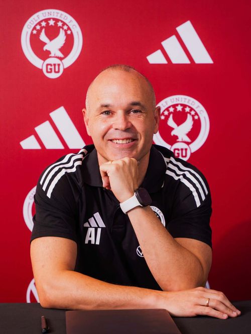 Andres Iniesta, noul antrenor al celor de la Gulf United. Foto: Facebook/Gulf United