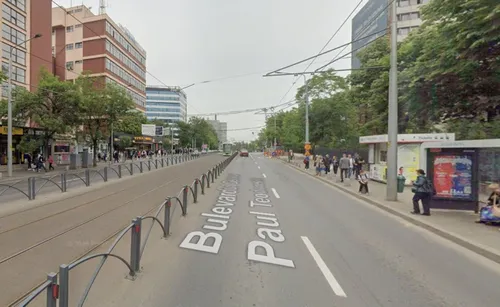 Un șantier termo restricționează traficul pe Bd. Paul Teodorescu toată vara. Șoferii vor circula pe linia de tramvai