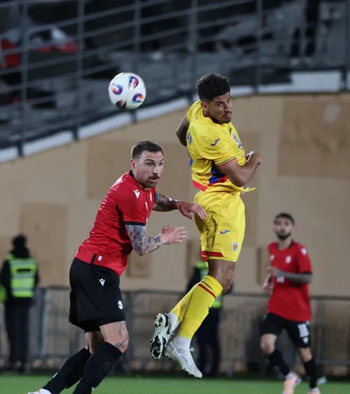 „Coman e letal”   Fostul selecționer explică de ce   Hagi îl vede pe Florinel vârf de atac:  „Dacă nici el nu-l cunoaște!”