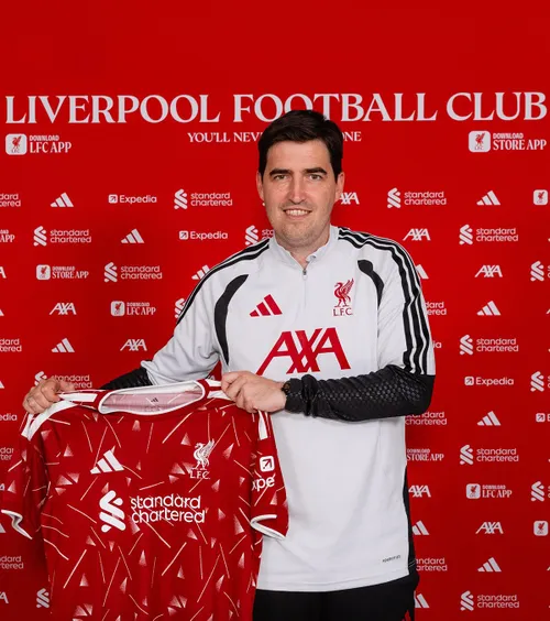 Liverpool are antrenor!  „Cormoranii” l-au   prezentat oficial  pe fostul tehnician al revelației din Premier League