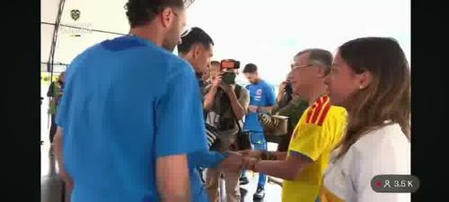 Momentul în care James Rodriguez o ignoră pe fiica președintelui Columbiei. Foto: „X”, @elojodelsalmon