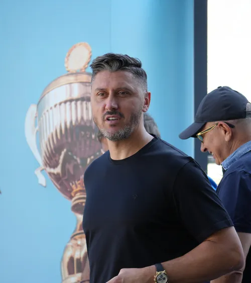  „Am pus lucrurile la punct”  Deznodământ neașteptat după anunțul care a stârnit agitație la Farul. Decizia luată de   Ciprian Marica