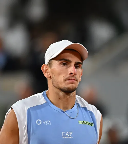 Lovit de ghinion la Roland Garros    S-a retras  înainte de meciul carierei: „N-am putut dormi deloc”. Reacția virală a lui Agassi și cine sunt cei doi finaliști