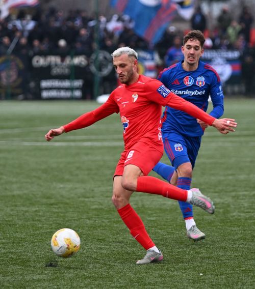 Probleme mari la FC Bacău  Clubul patronat de   cei mai bogați  investitori din fotbalul românesc nu a primit licența pentru Liga 2 » Ce s-a întâmplat