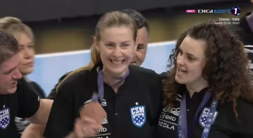 CSM București a câștigat medalia de bronz în Liga Campionilor FOTO Captură Digi Sport  (1) (Custom).jpg