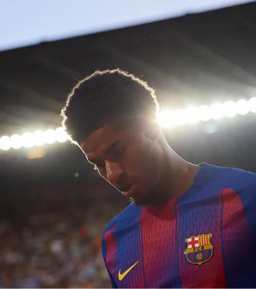 Surpriză la Barcelona  Catalanii au luat decizia cu privire la viitorul lui   Marcus Rashford