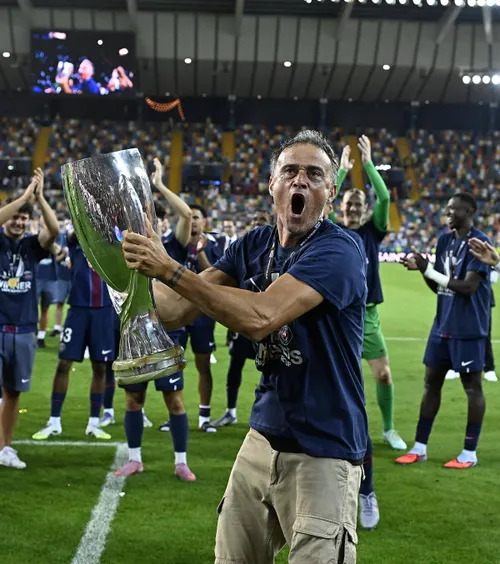 UEFA, Ce lovitură anti-FIFA!  Forul continental a anunțat că   arbitrul somalez interzis de SUA la Mondial  va conduce Supercupa Europei