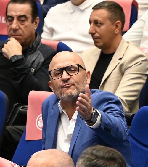 FRF a intrat definitiv în legalitate!   Curtea de Apel a validat noile acte constitutive » Paradoxal,   Adrian Mititelu se bucură