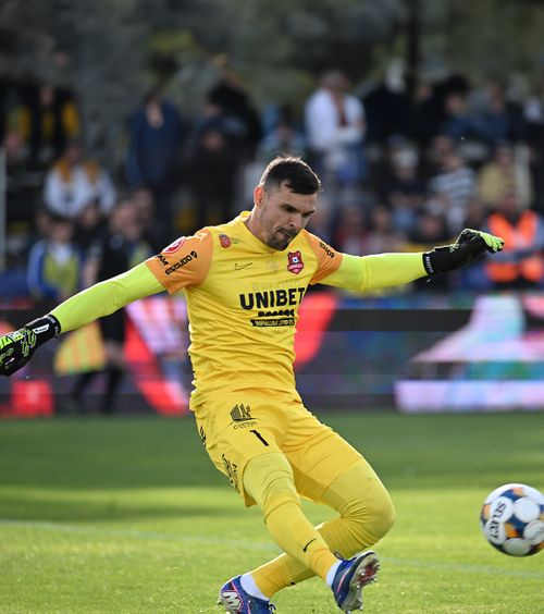 David Lazar a fost prezentat  Portarul continuă în   Liga 1,  după ce a retrogradat cu Hermannstadt