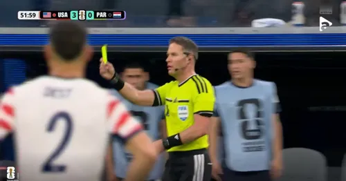 Galbenul primit de Miguel Almiron în SUA - Paraguay Foto captura ecran Antena Play (8).jpeg