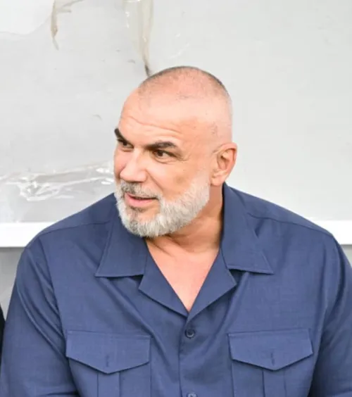 Cosmin Olăroiu, prezentat oficial  Informațiile  GOLAZO.ro,   confirmate:   contract până în 2028  pentru antrenorul român. Va încasa un salariu fabulos