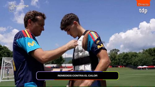 Cum se protejează spaniolii la antrenament împotriva căldurii din America la Mondial