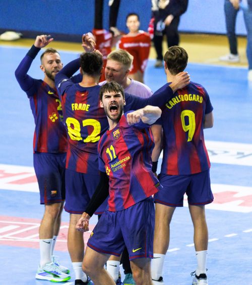 Barcelona, campioana Europei  Catalanii s-au impus în finala Ligii Campionilor și   au cucerit trofeul   #13