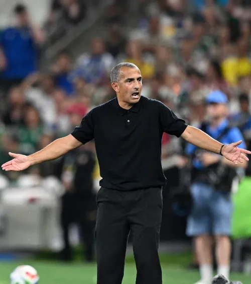 Decizie-șoc la CM 2026   Naționala care   și-ar fi demis selecționerul  după umilința suferită în primul meci de la Mondial