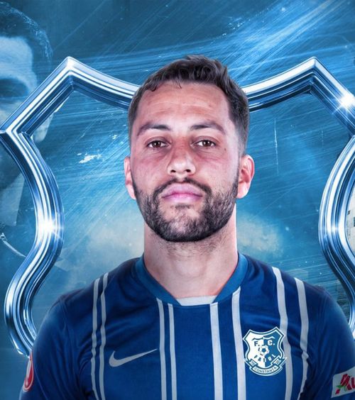  Primul transfer în „era Sabău”  Farul a adus un   mijlocaș francez  + Ce se întâmplă cu Alibec