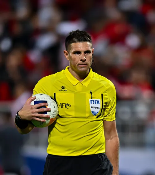 „O mișcare involuntară”  Prima reacție a arbitrului acuzat că   a făcut un gest neonazist  la CM 2026 + Ce a decis FIFA