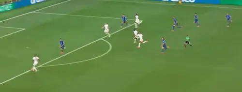 Altă eroare de poziționare. La golul de 4-2, erau doi croați contra 5 englezi. Patru croați (dreapta) erau prea departe pentru a mai interveni. Rashford (ptimul din stânga) a înscris